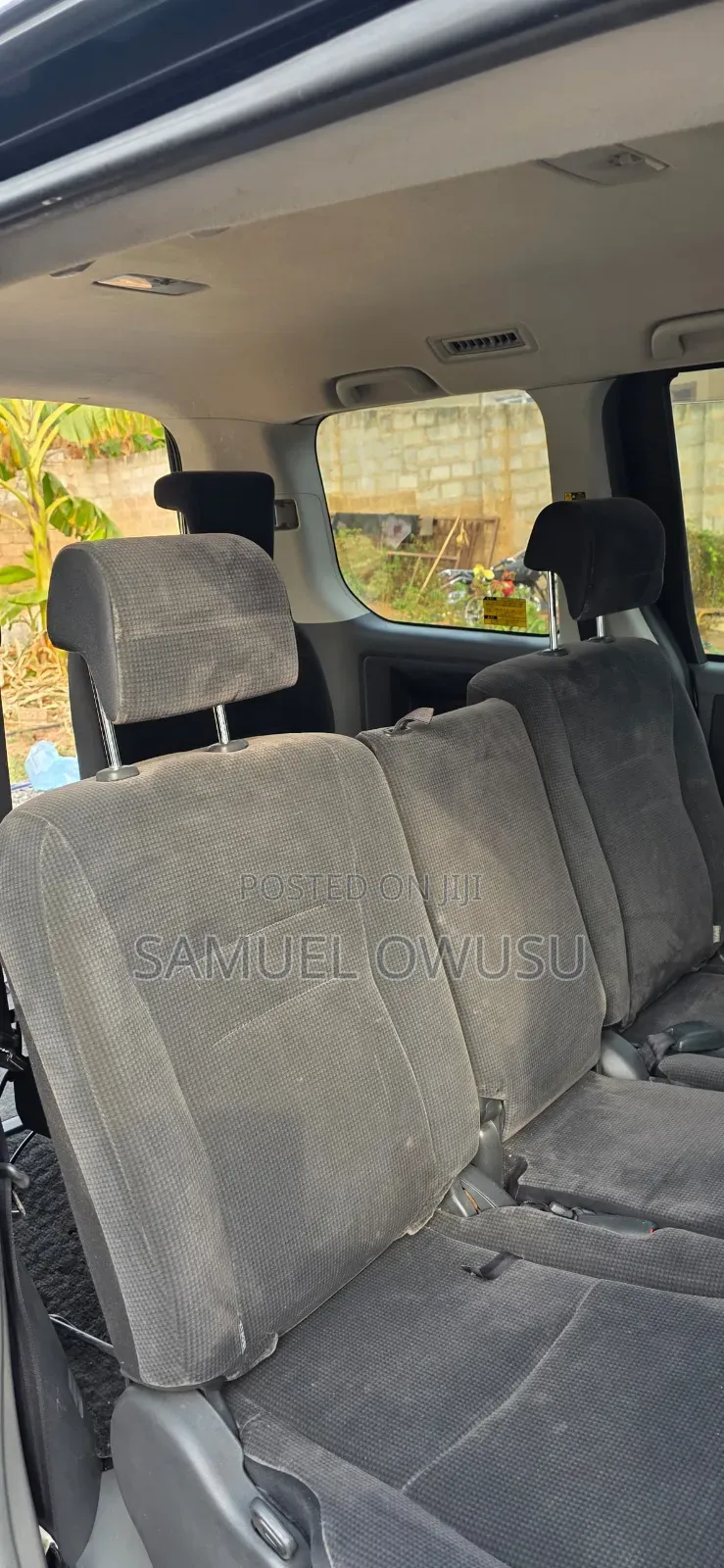 Toyota Voxy 2012 Pink