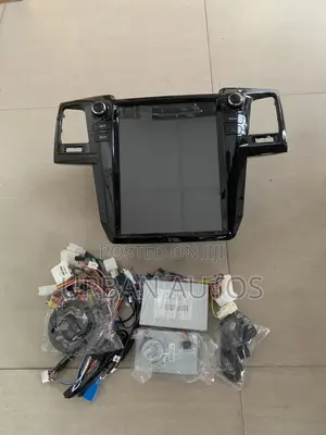 Fortuner 2012-2015 Tesla Screen