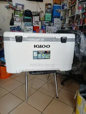 Igloo Latitude 100qt Cooler Ice Chest