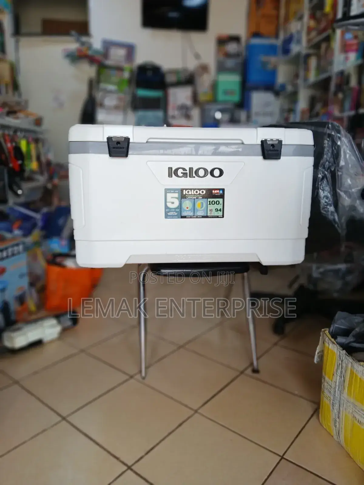 Igloo Latitude 100qt Cooler Ice Chest