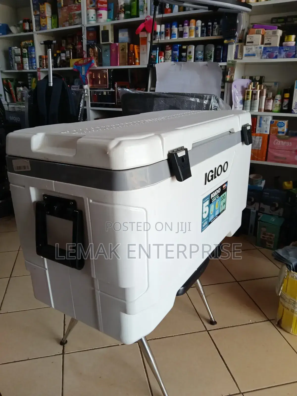 Igloo Latitude 100qt Cooler Ice Chest