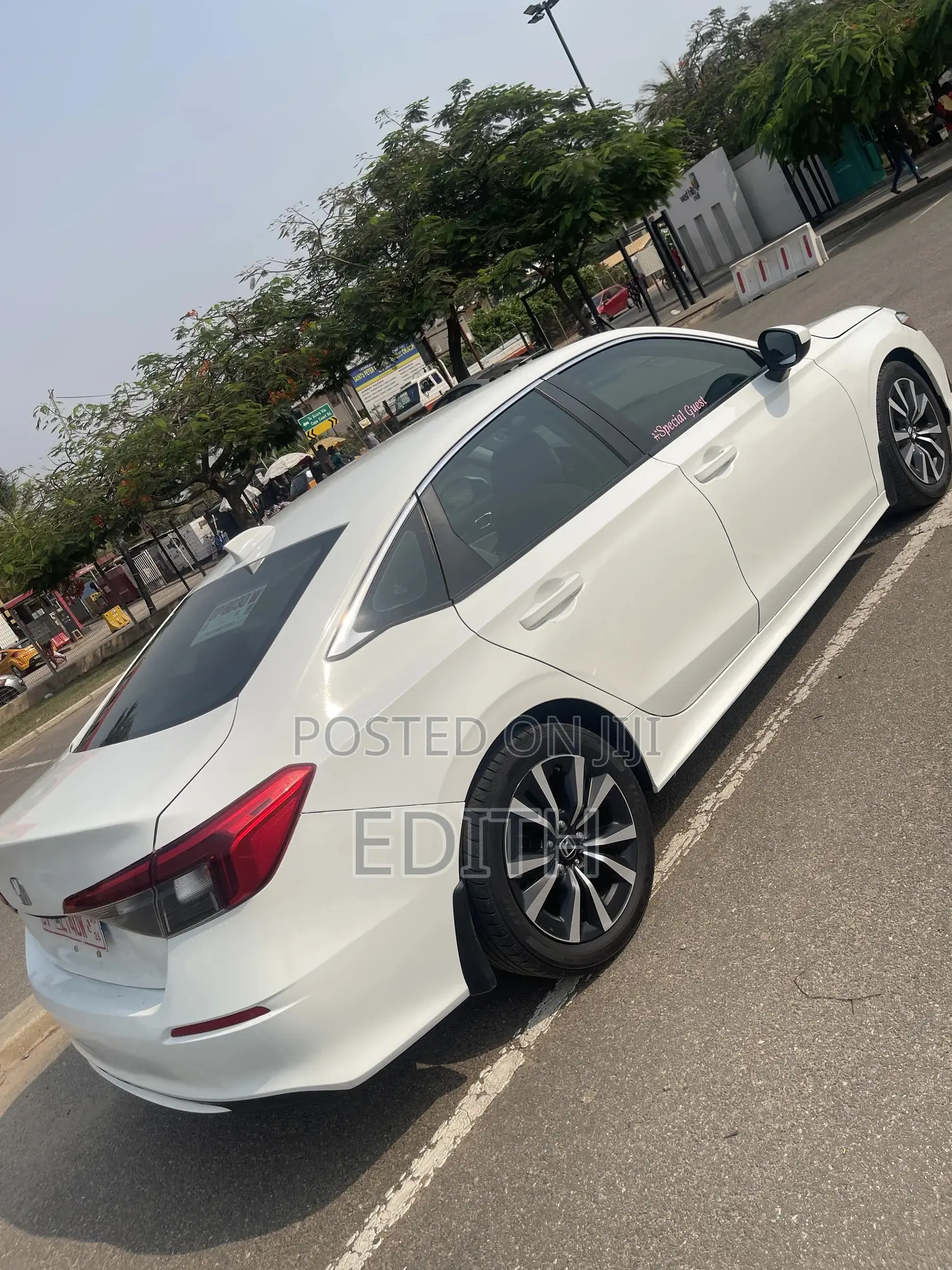 Honda Civic EX-L 2022 White
