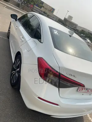 Honda Civic EX-L 2022 White