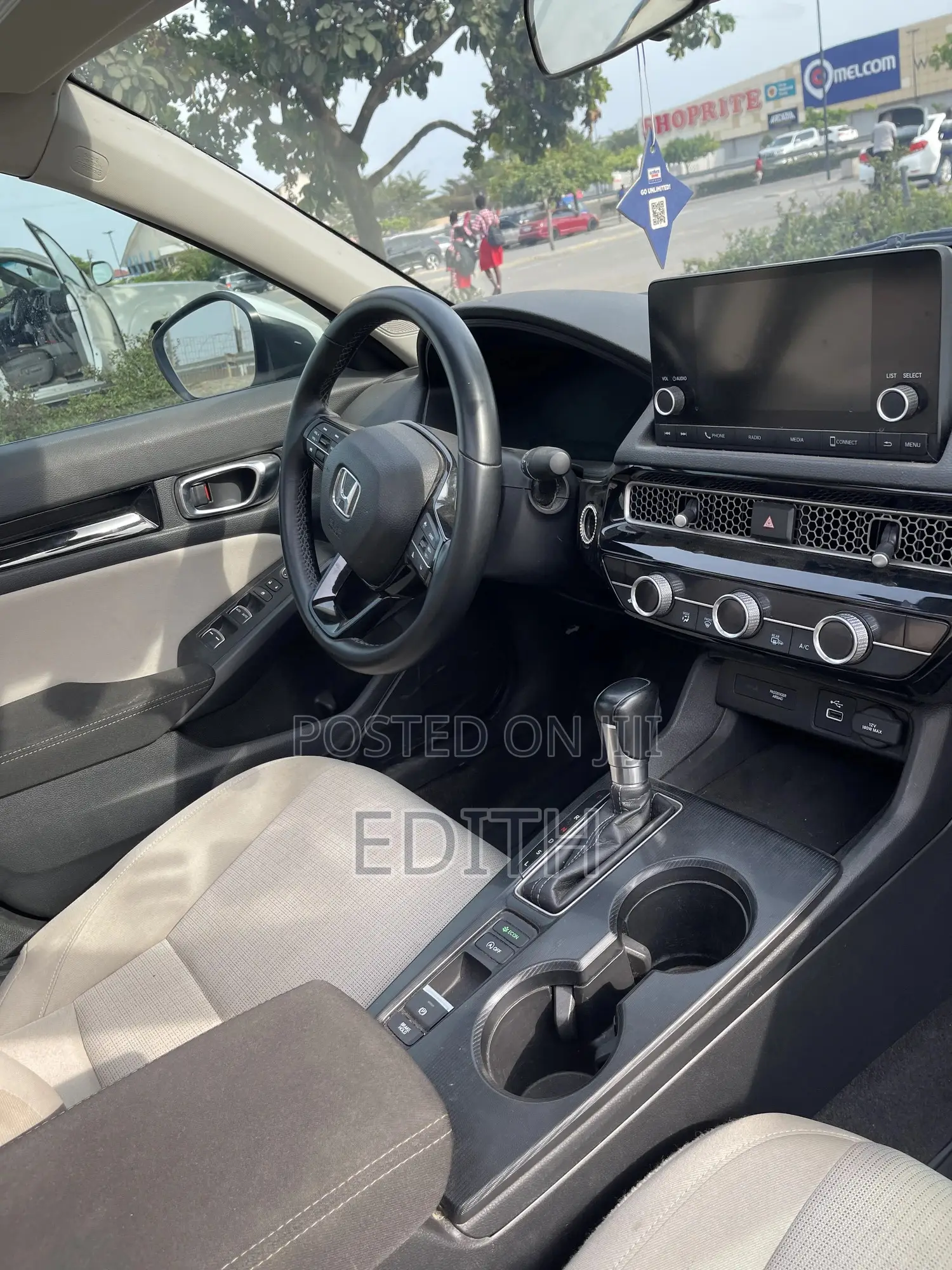 Honda Civic EX-L 2022 White