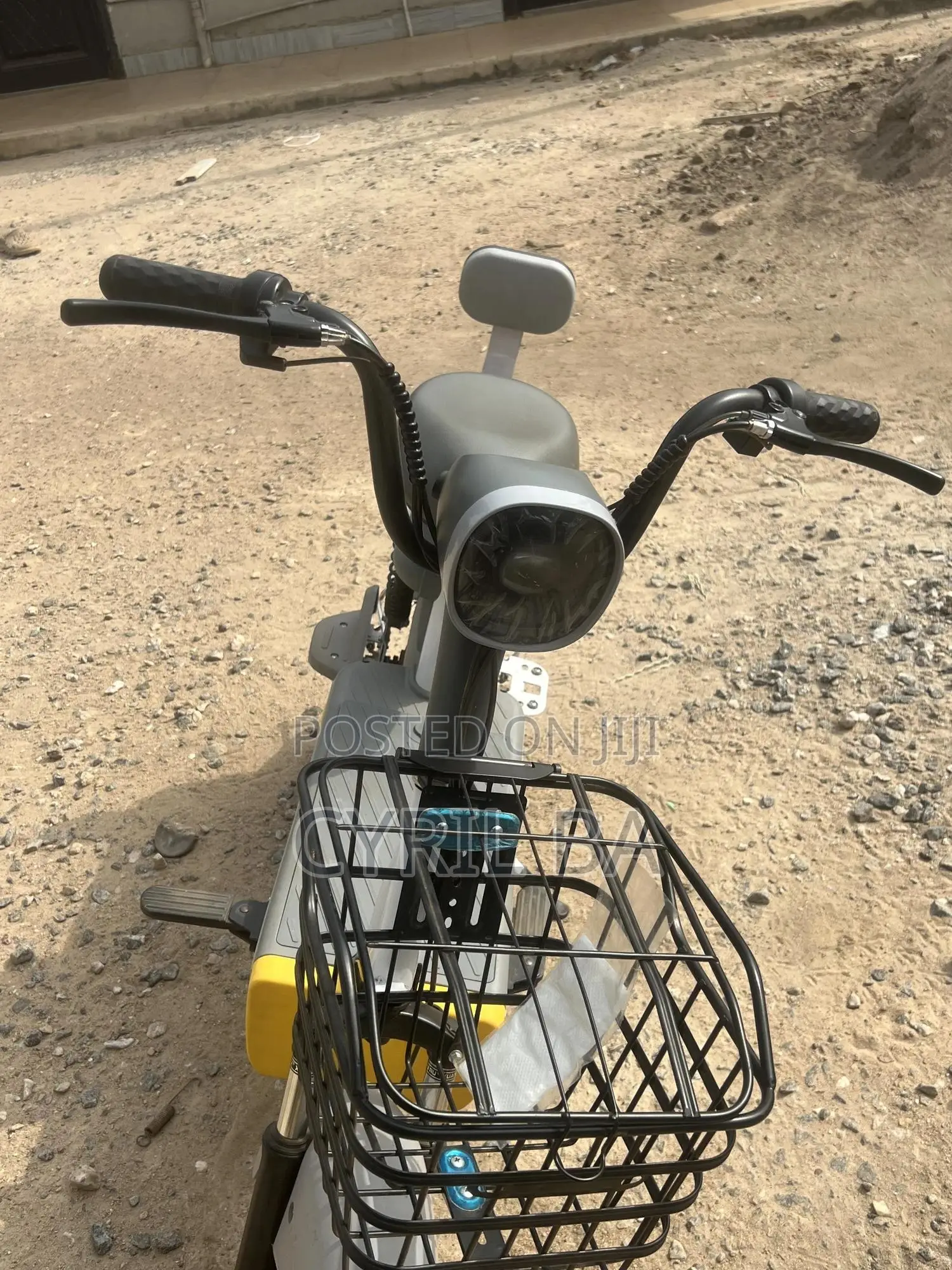 New Royal Motorcycle 2026 Gray