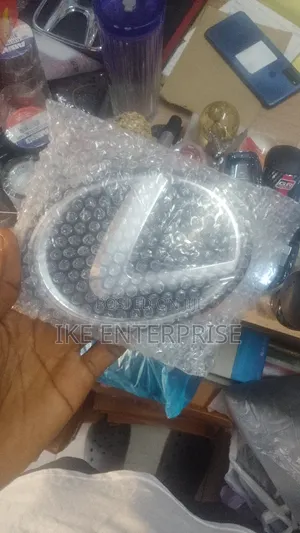 Lexus Glass Back Crown