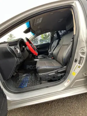 Toyota Corolla SE (1.8L 4cyl 2A) 2019 Silver