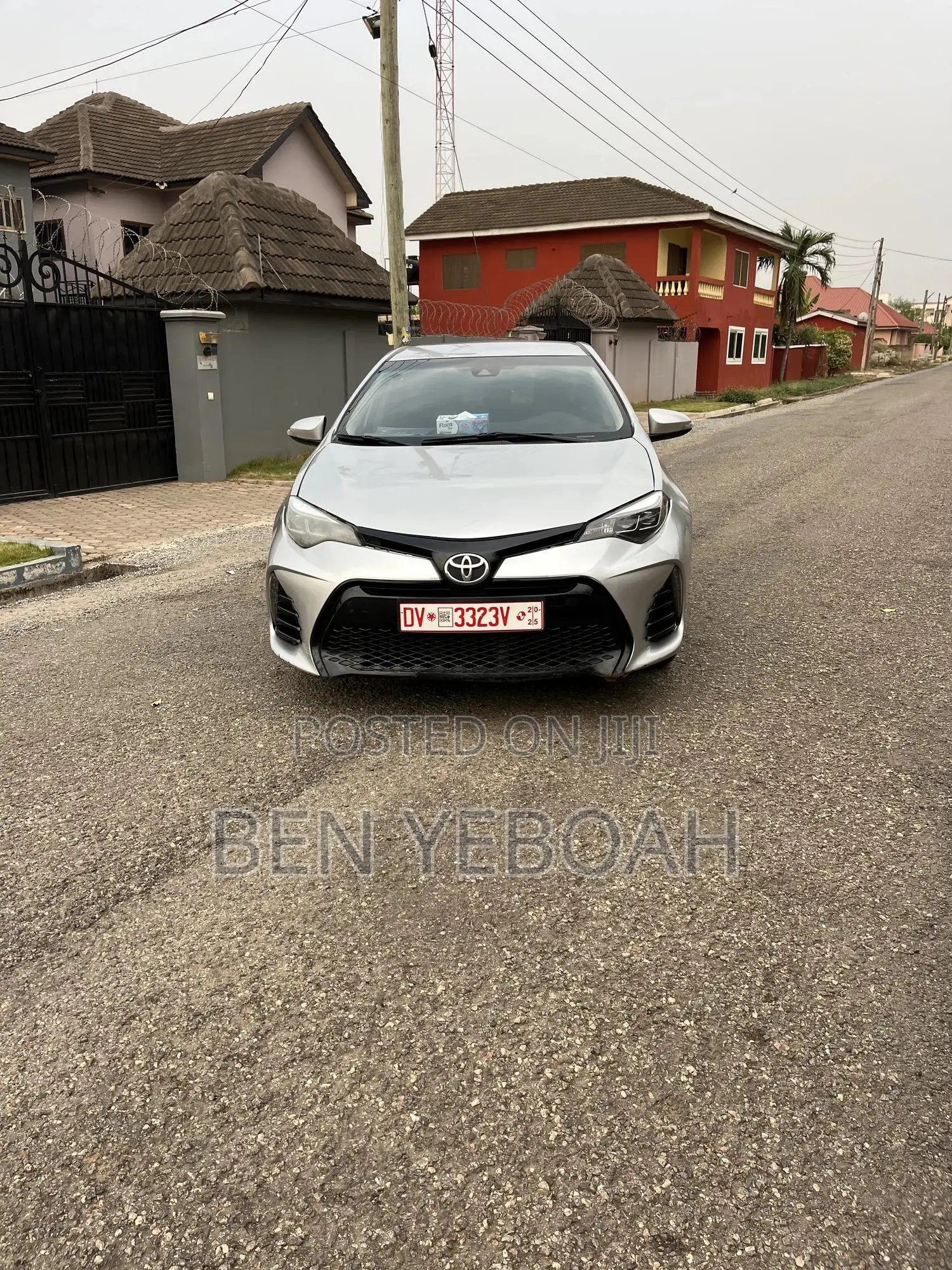 Toyota Corolla SE (1.8L 4cyl 2A) 2019 Silver