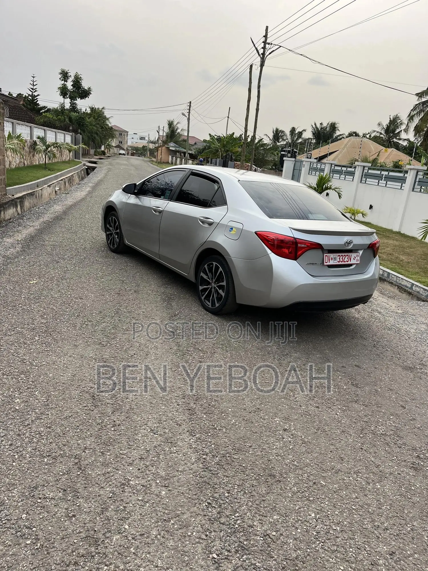 Toyota Corolla SE (1.8L 4cyl 2A) 2019 Silver