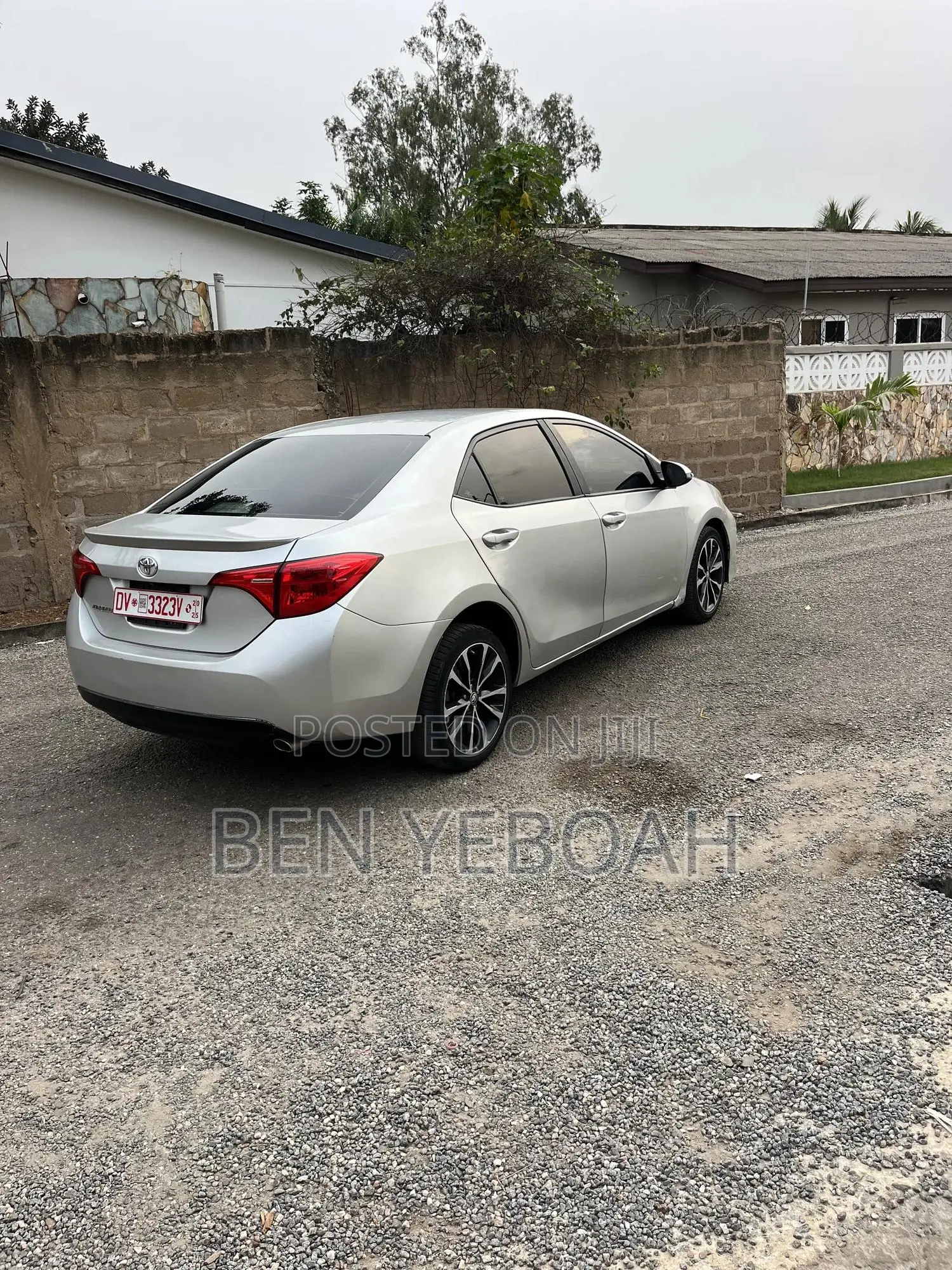 Toyota Corolla SE (1.8L 4cyl 2A) 2019 Silver