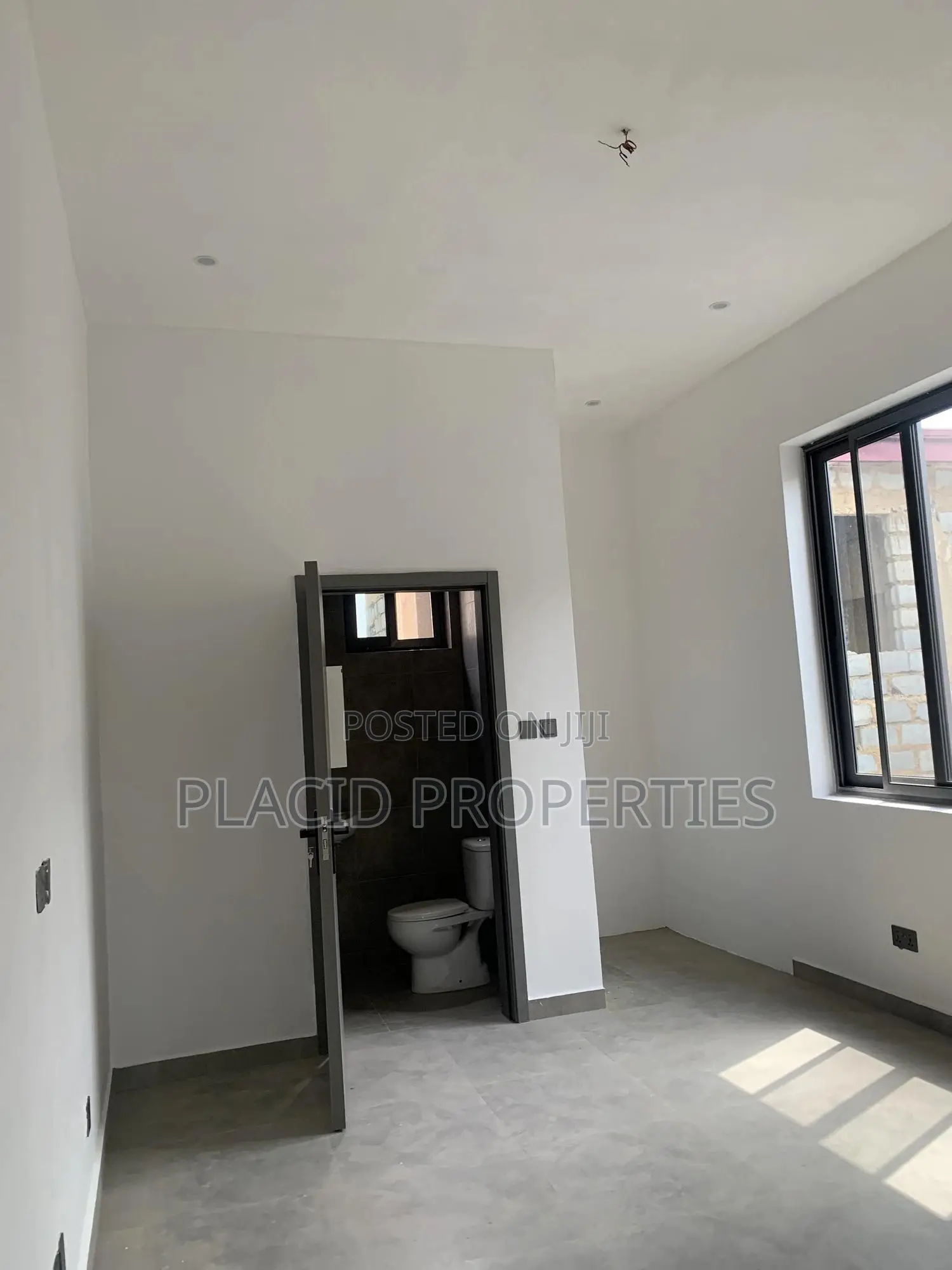 4bdrm Apartment in Haatso,Accra for rent