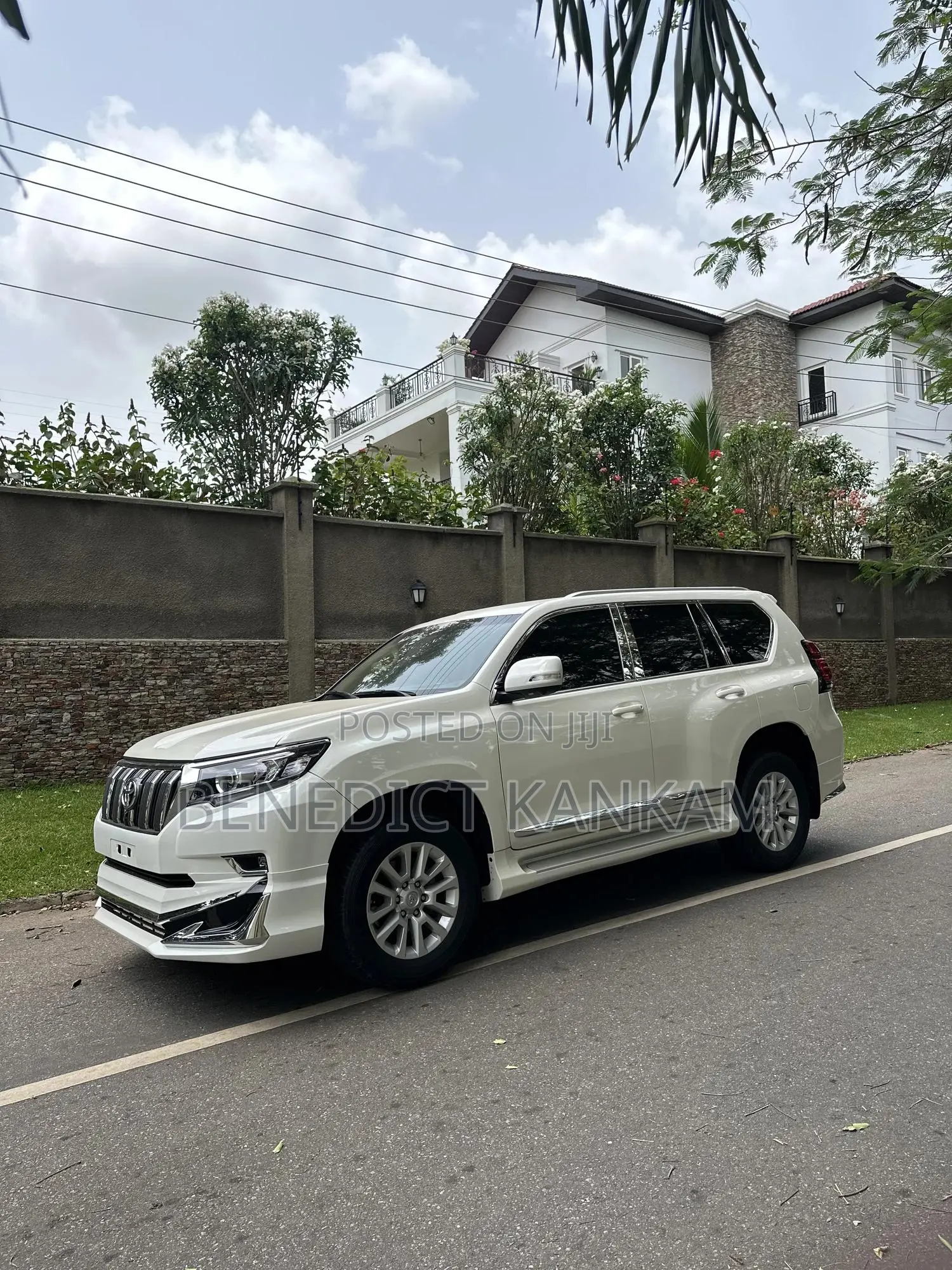 Toyota Land Cruiser Prado 4.0 Petrol GX-R 2017 White