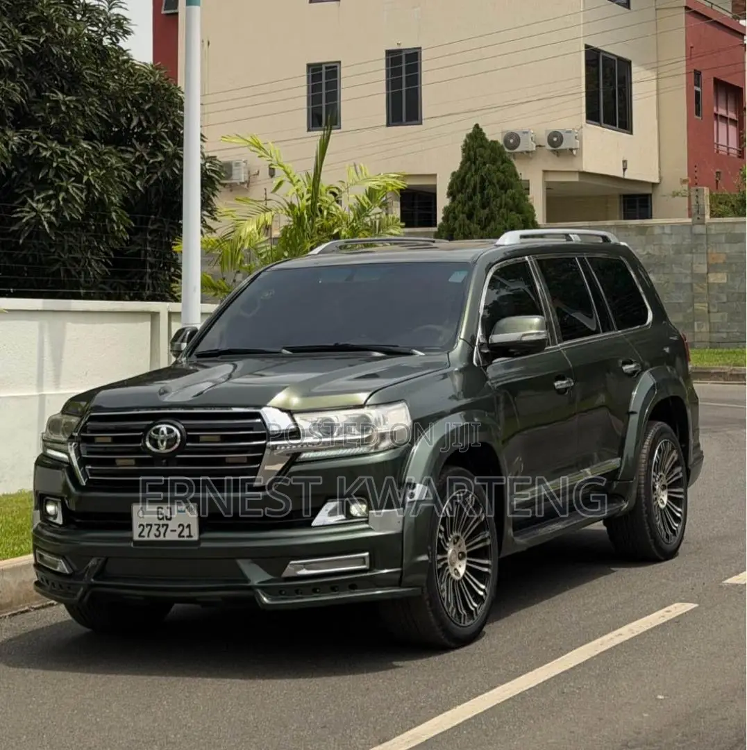 Toyota Land Cruiser 2015 Green
