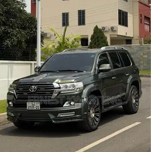 Toyota Land Cruiser 2015 Green