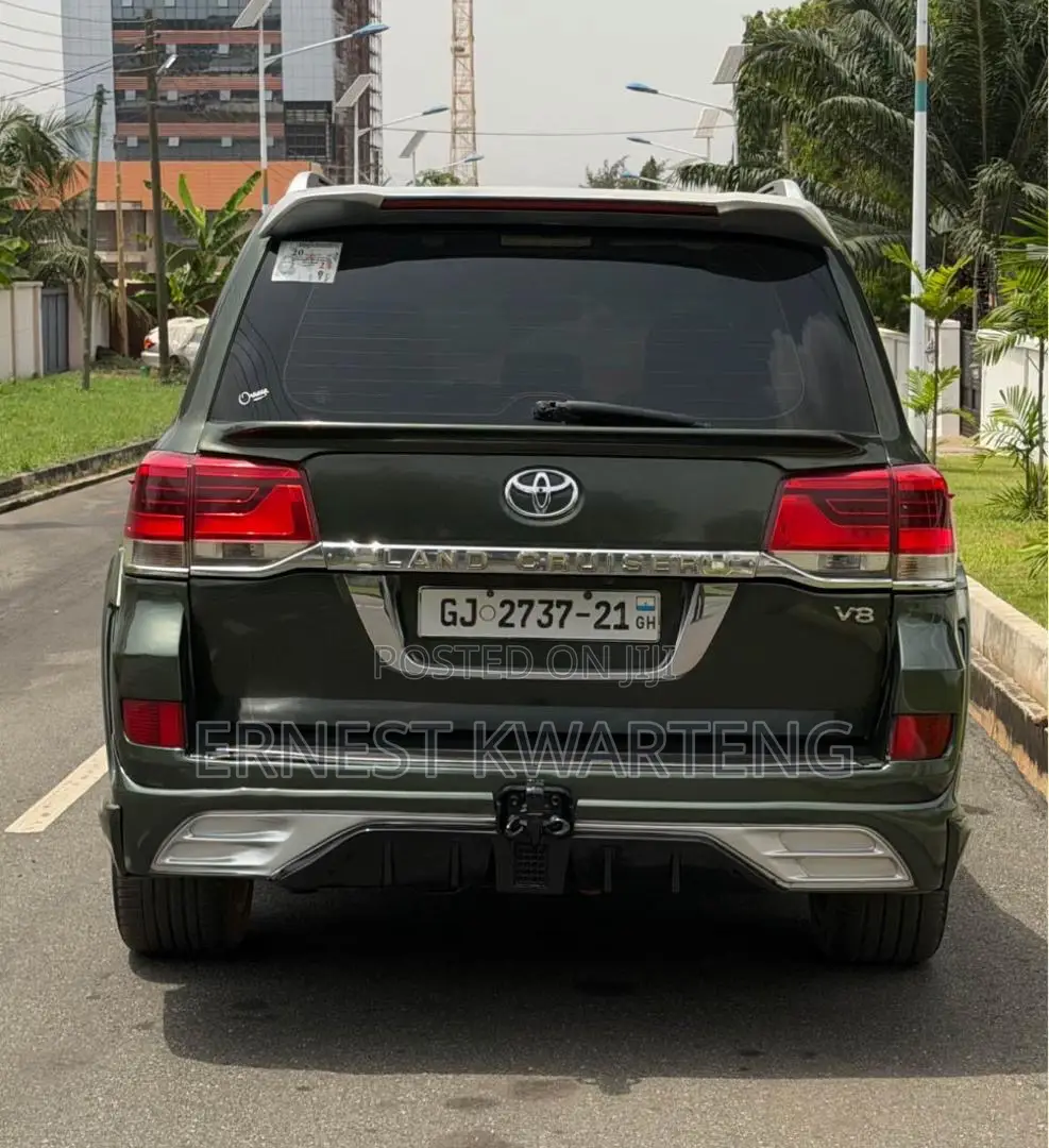Toyota Land Cruiser 2015 Green