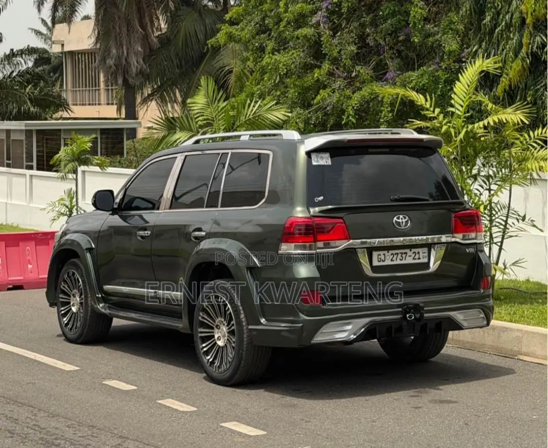Toyota Land Cruiser 2015 Green