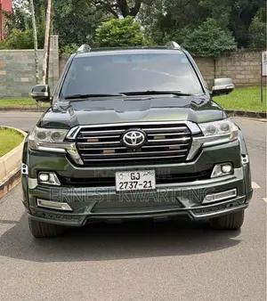 Toyota Land Cruiser 2015 Green