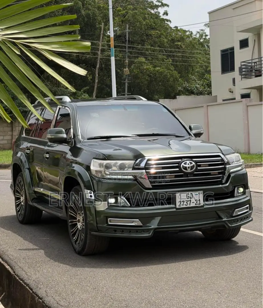 Toyota Land Cruiser 2015 Green