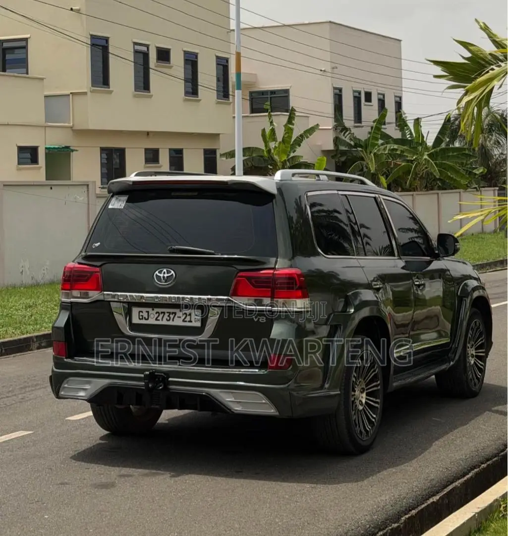 Toyota Land Cruiser 2015 Green