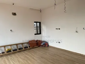 3bdrm House in Ayi Mensah, Oyarifa Mall Area for sale