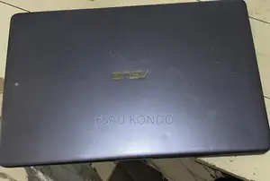 Laptop Asus VivoBook Pro 17 N705UN 16GB Intel Core i7 SSD 500GB