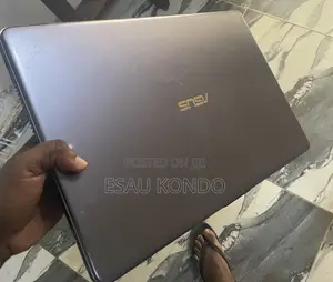 Laptop Asus VivoBook Pro 17 N705UN 16GB Intel Core i7 SSD 500GB