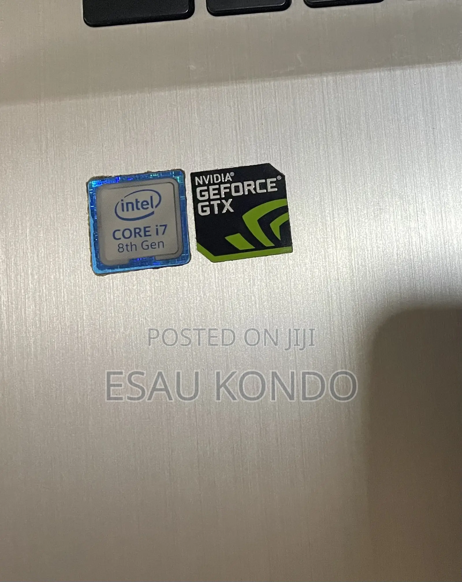 Laptop Asus VivoBook Pro 17 N705UN 16GB Intel Core i7 SSD 500GB