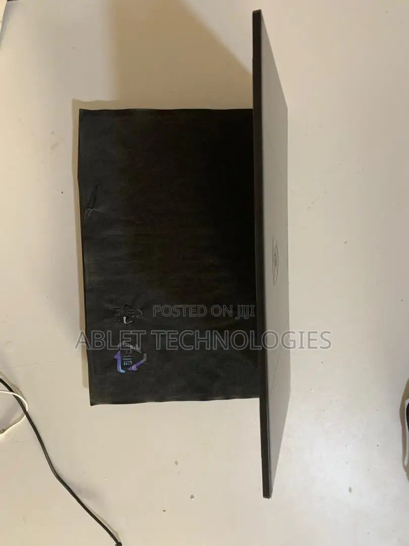 New Laptop MSI Katana 15 16GB AMD Ryzen 9 SSD 1T