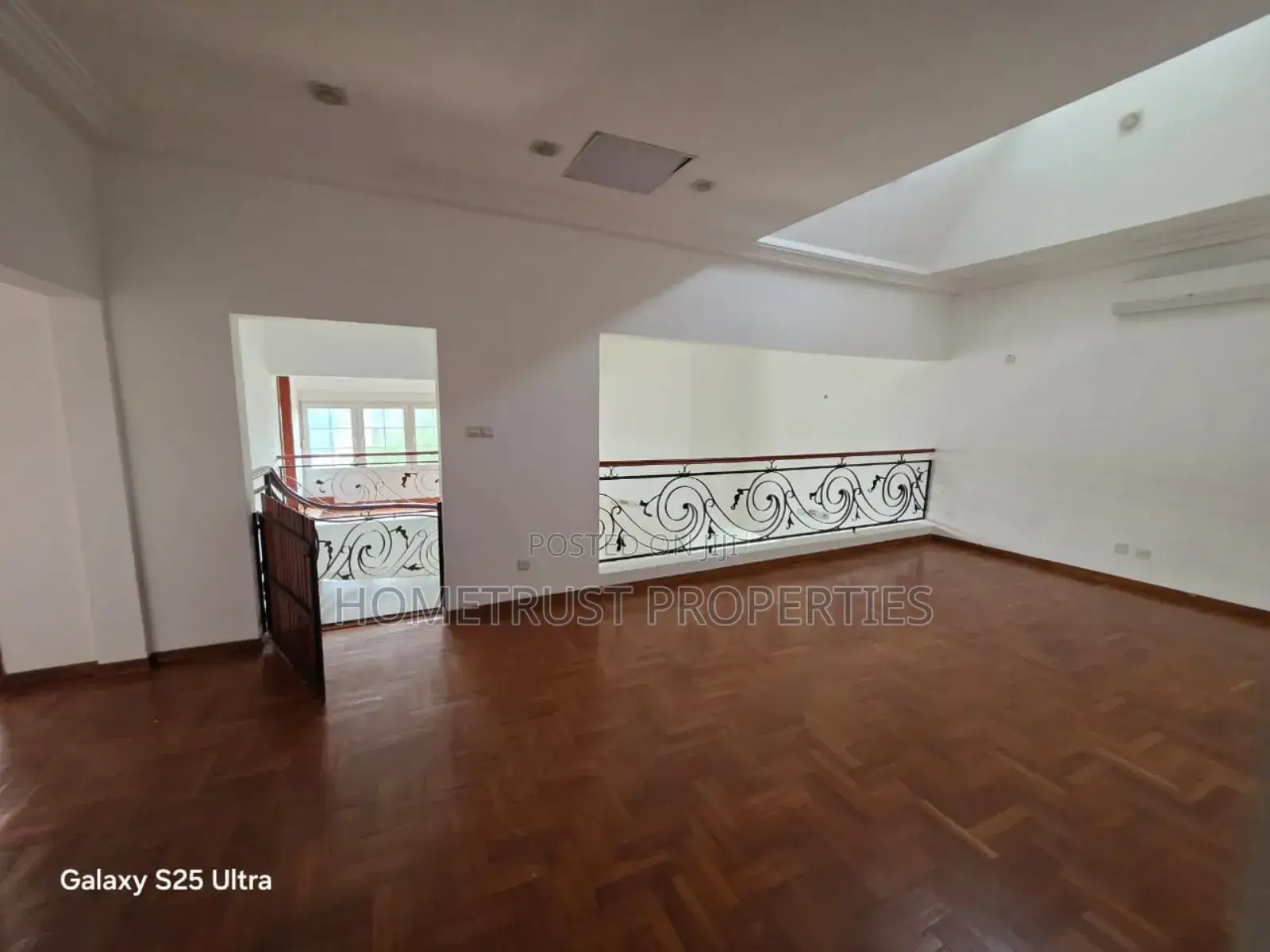 5bdrm Mansion in Hometrust Properties, American House for rent