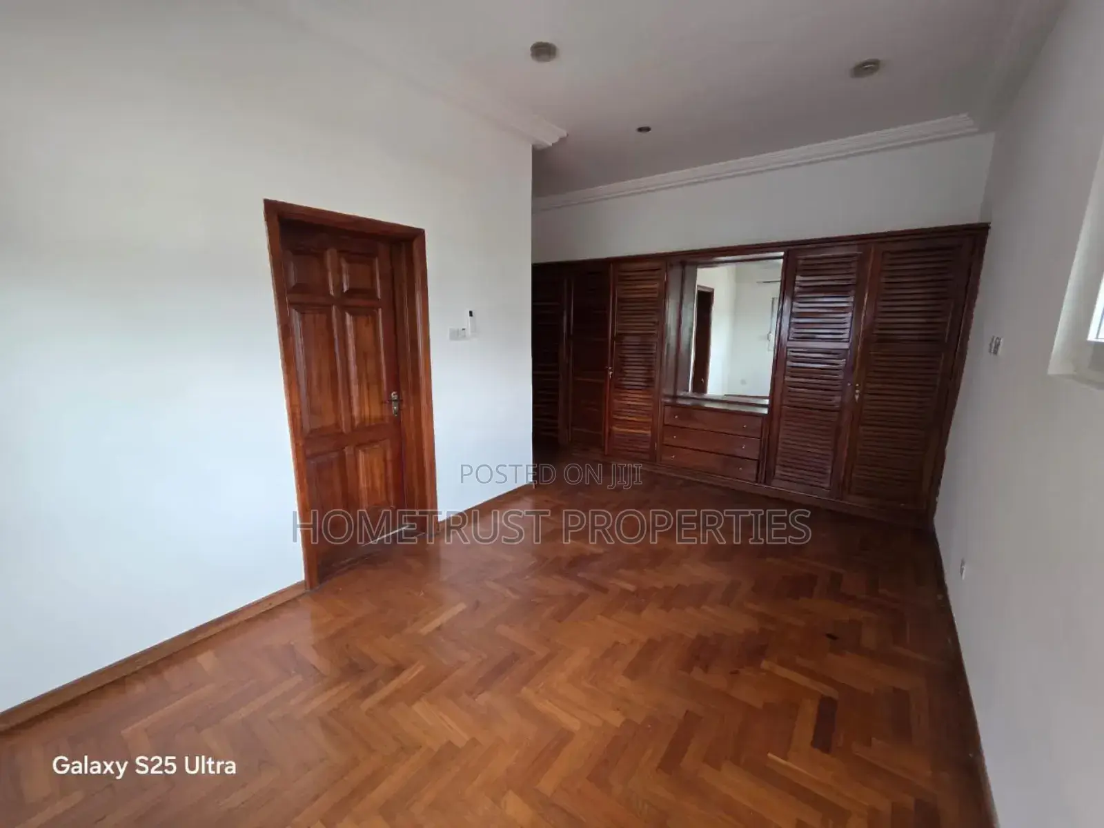 5bdrm Mansion in Hometrust Properties, American House for rent