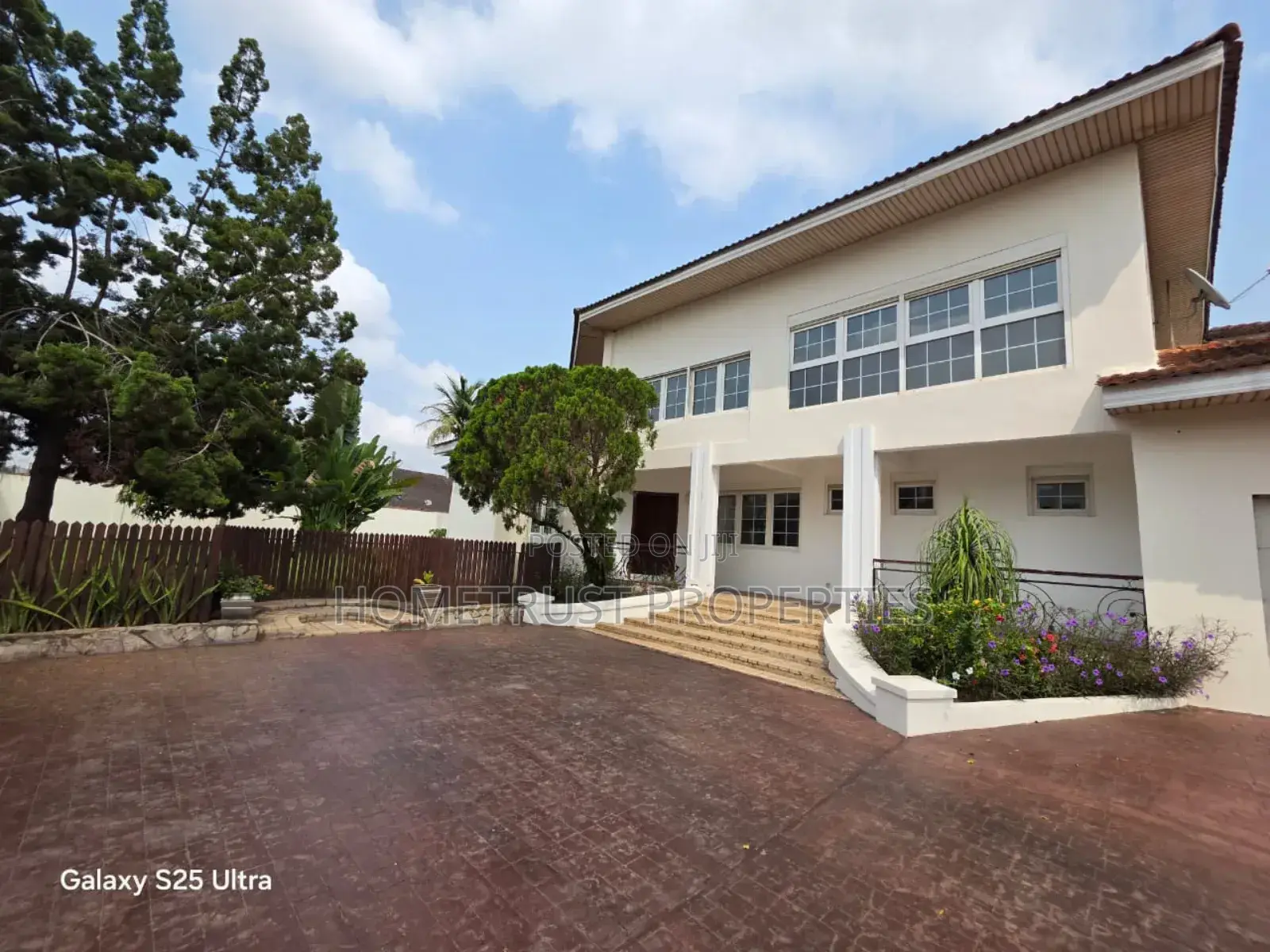 5bdrm Mansion in Hometrust Properties, American House for rent