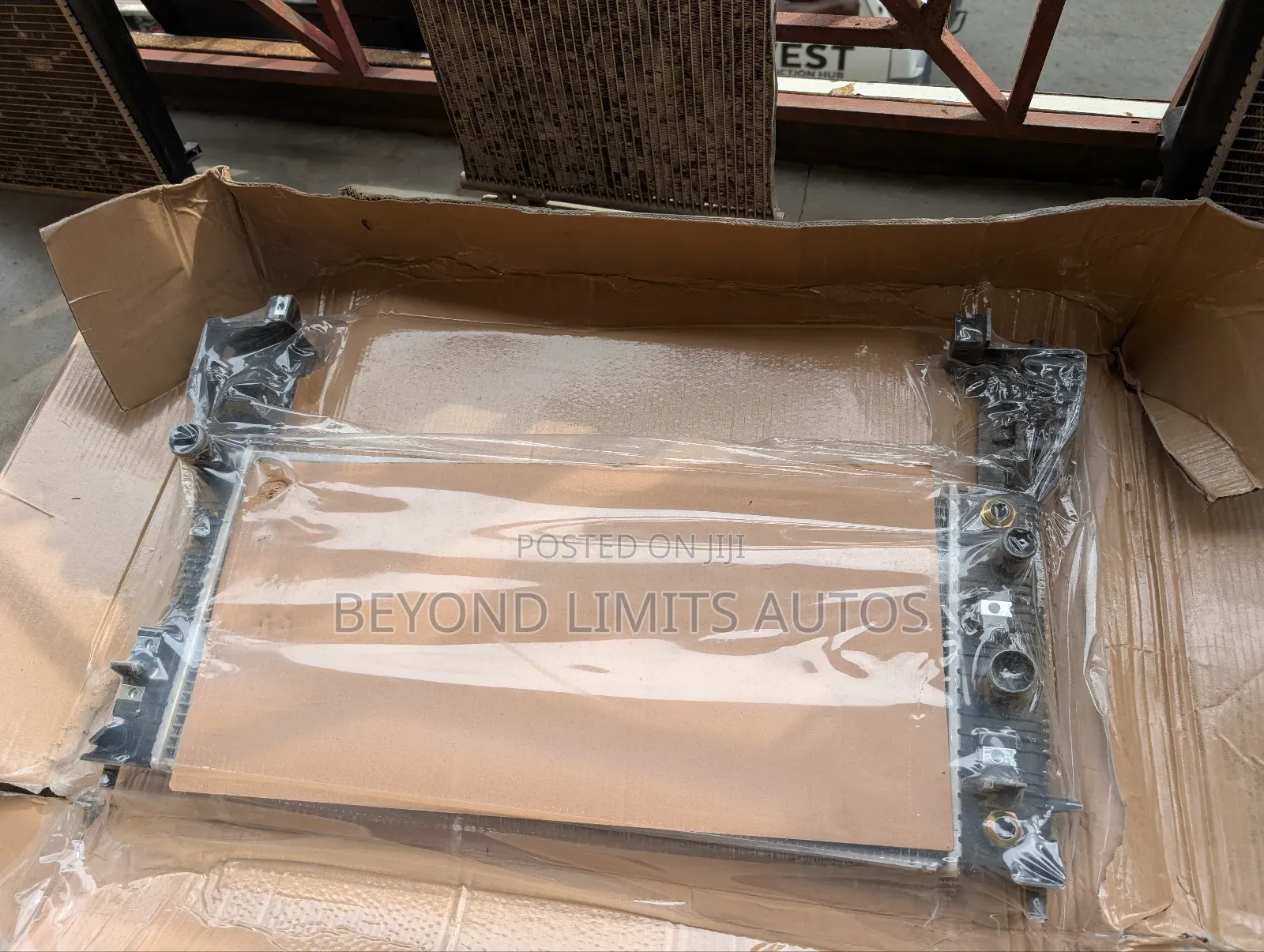 Ford Edge 2017,2018,2019,2020 Radiator / Water Tank