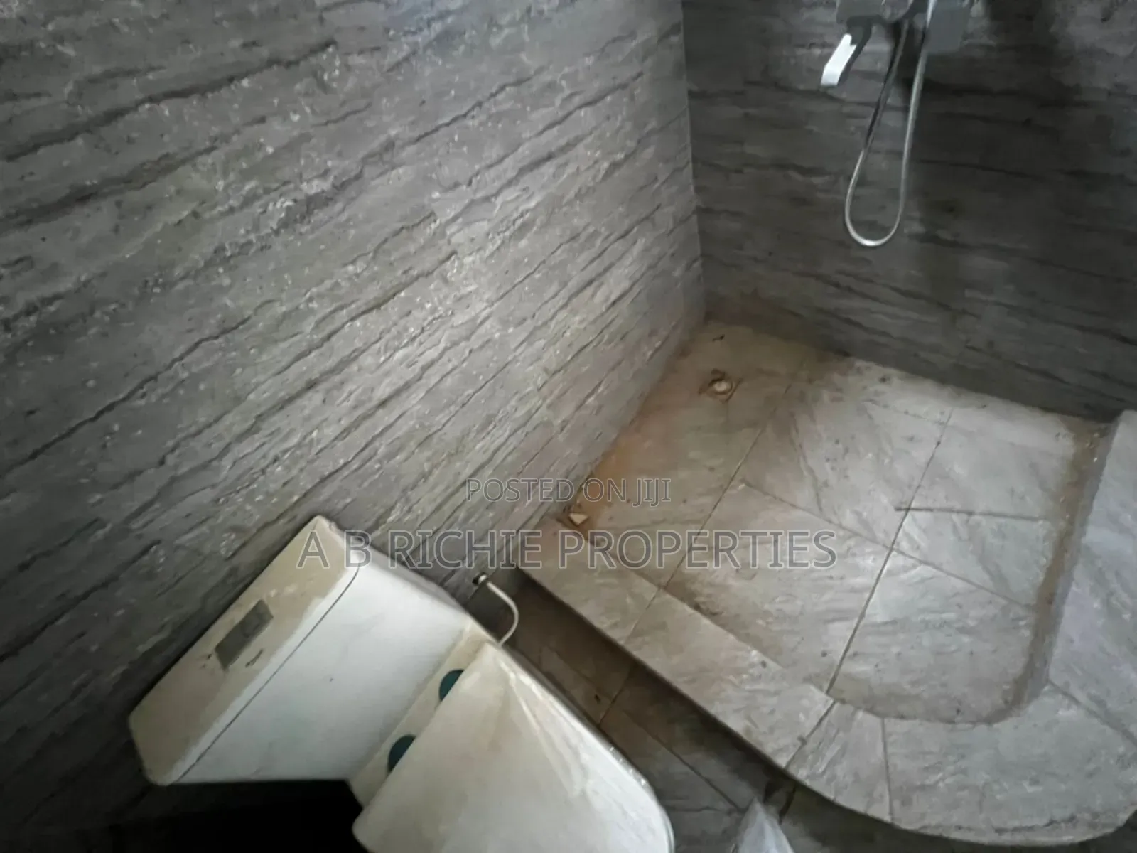 2bdrm Apartment in Ab Richie Properties, Police Station for rent