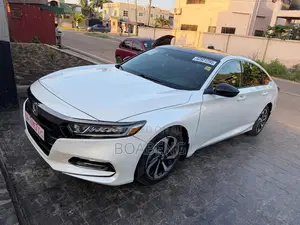 Honda Accord 2018 White