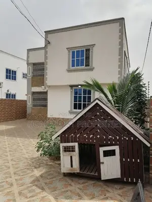 4bdrm Duplex in Hometrust Properties, Amasaman for sale