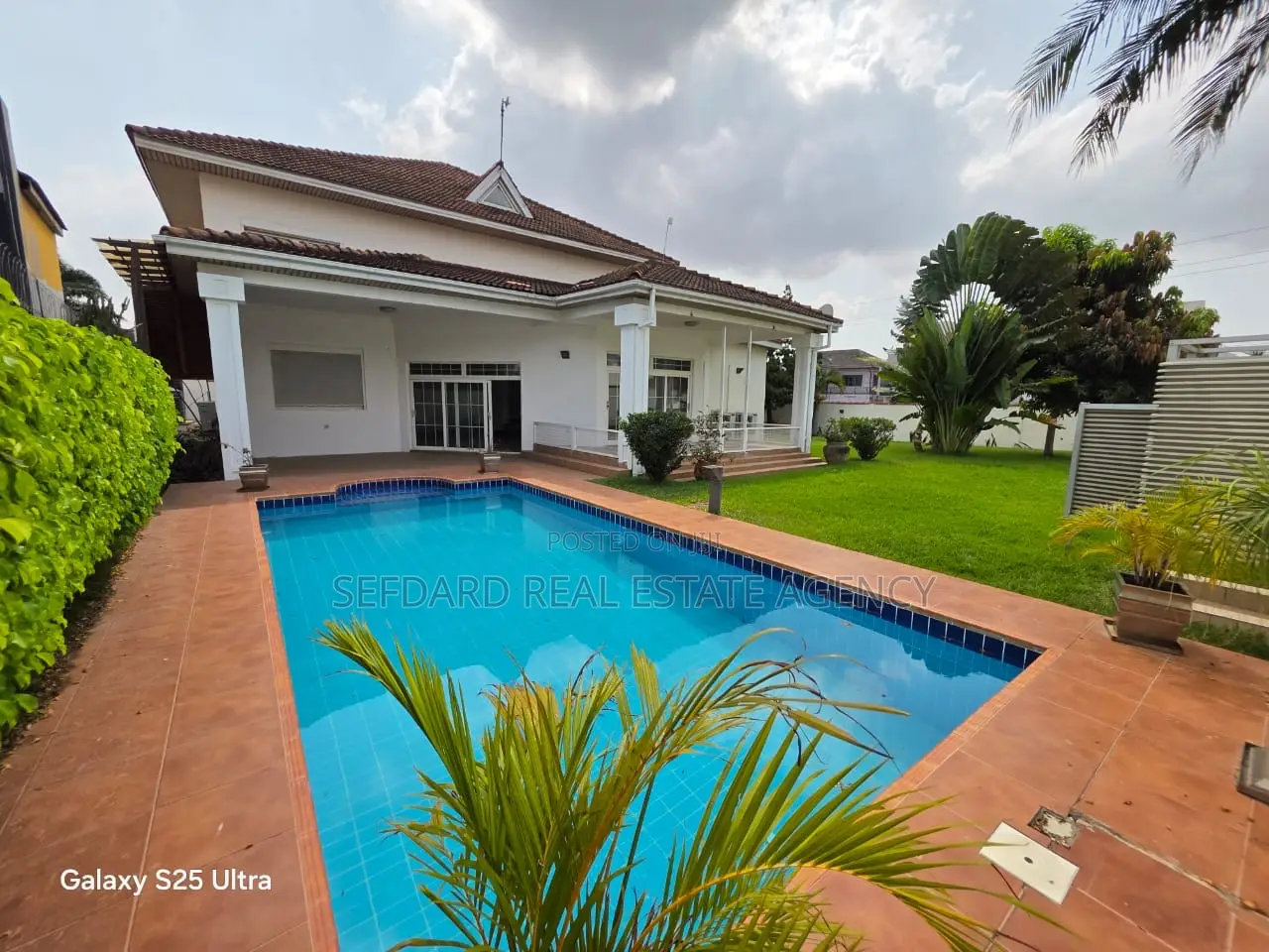 5bdrm House in East Legon for rent