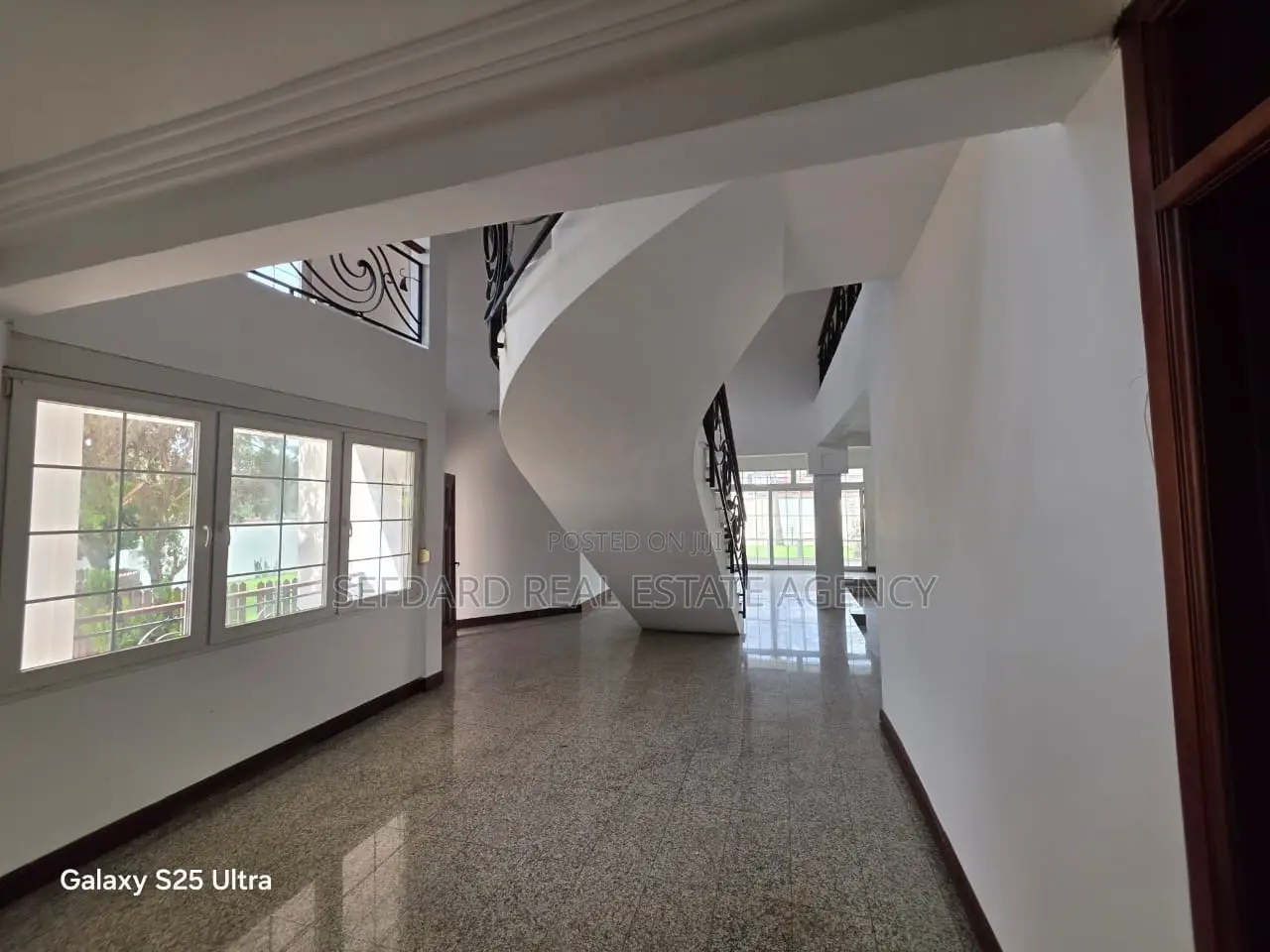 5bdrm House in East Legon for rent