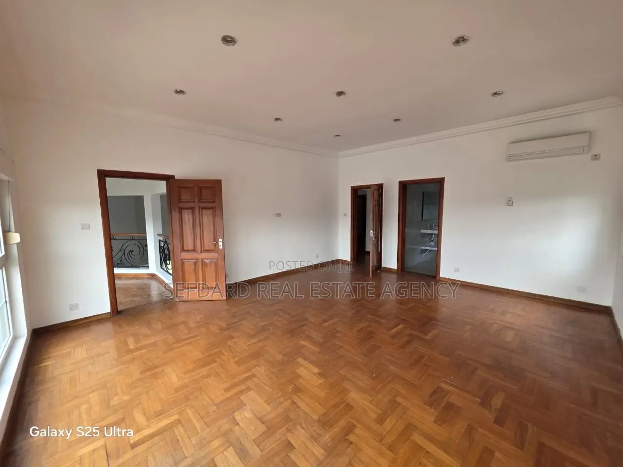 5bdrm House in East Legon for rent