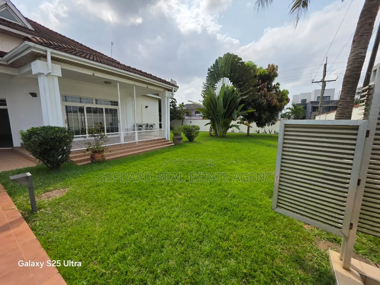 5bdrm House in East Legon for rent