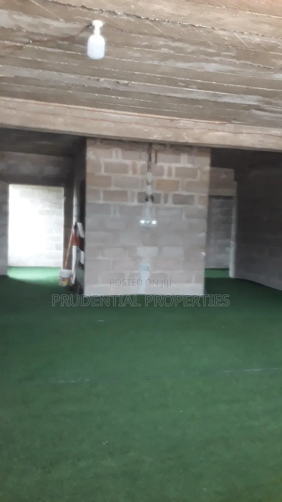 Restaurant for Rent at Agbogba