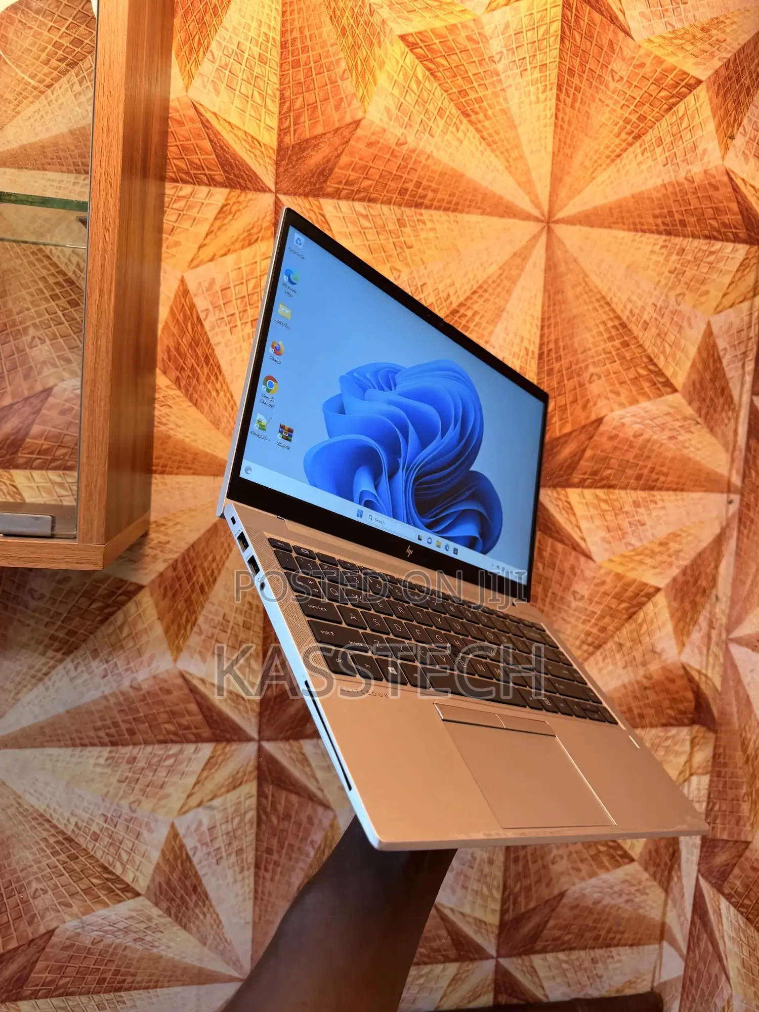 Laptop HP EliteBook 845 G7 8GB AMD Ryzen 5 SSD 256GB