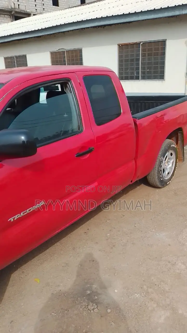 Toyota Tacoma Access Cab 2010 Red