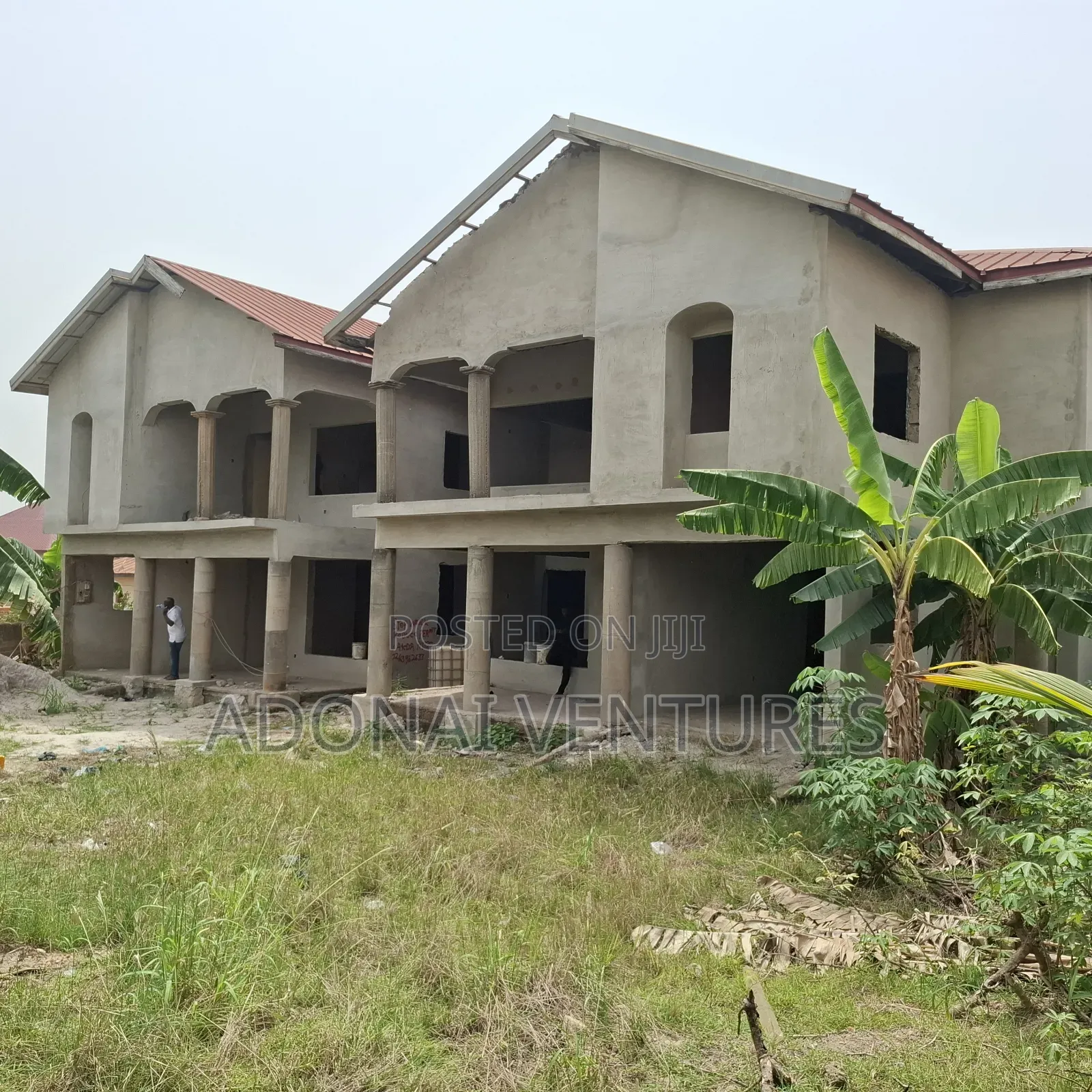 8bdrm Apartment in Sokoban Apaaso, Kumasi Metropolitan for sale