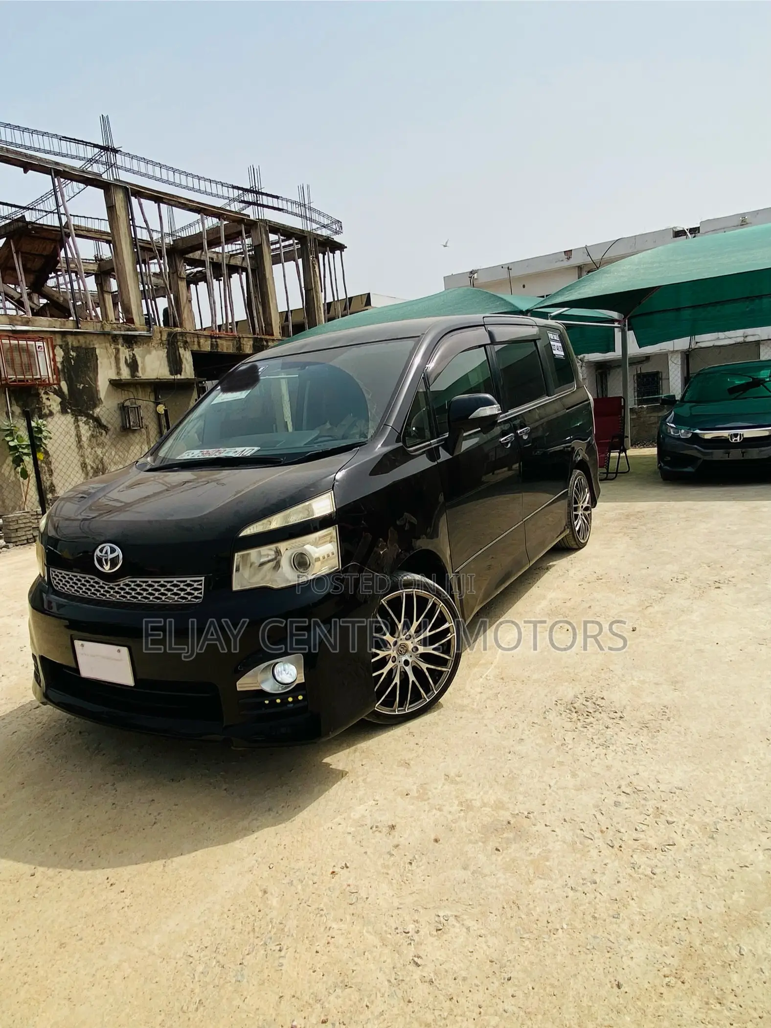 Toyota Voxy 2013 Black