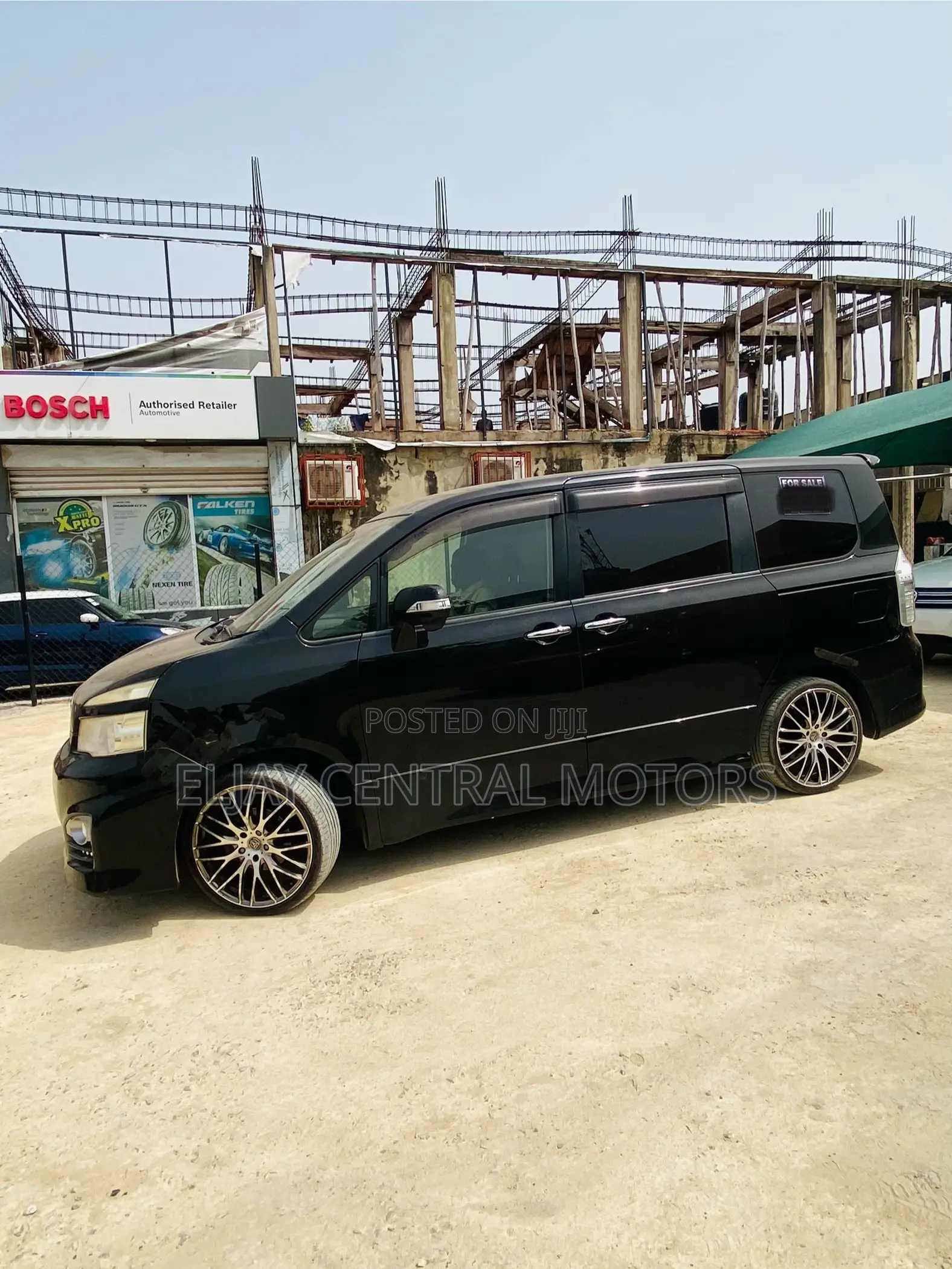 Toyota Voxy 2013 Black