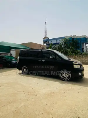 Toyota Voxy 2013 Black