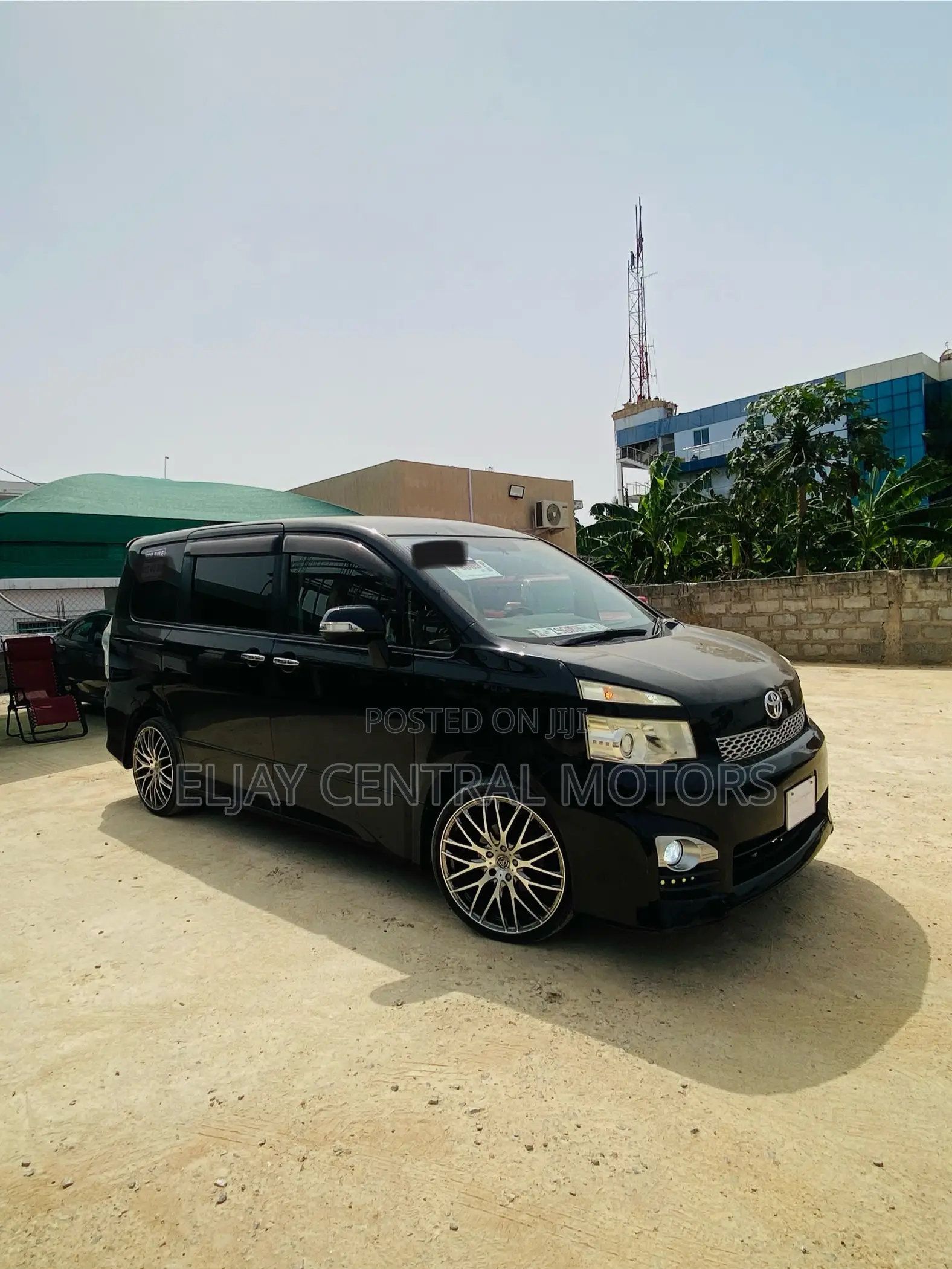 Toyota Voxy 2013 Black