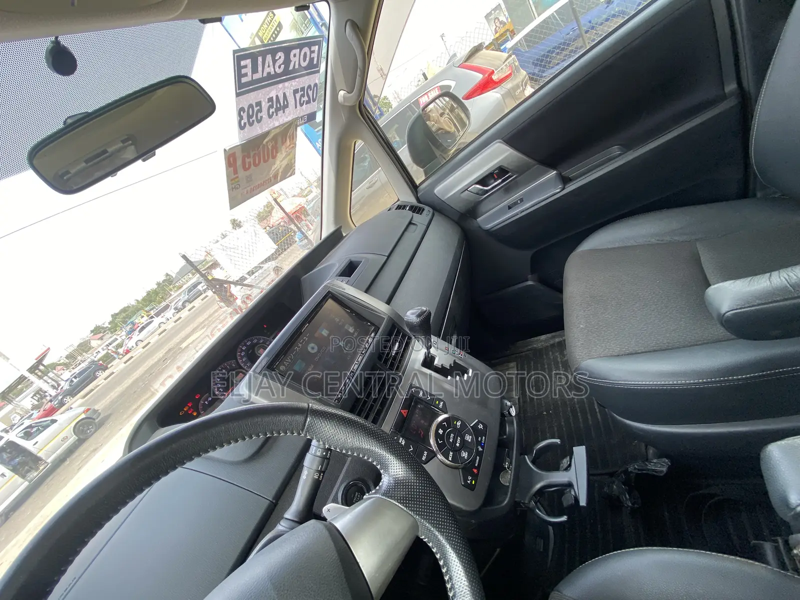 Toyota Voxy 2013 Black