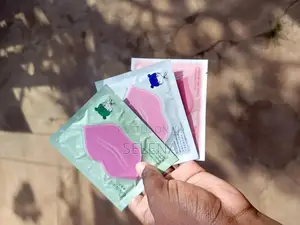 Lip Mask .