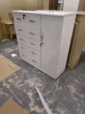 Storage Wardrobe (5 Drawers and Hanging Spot)
